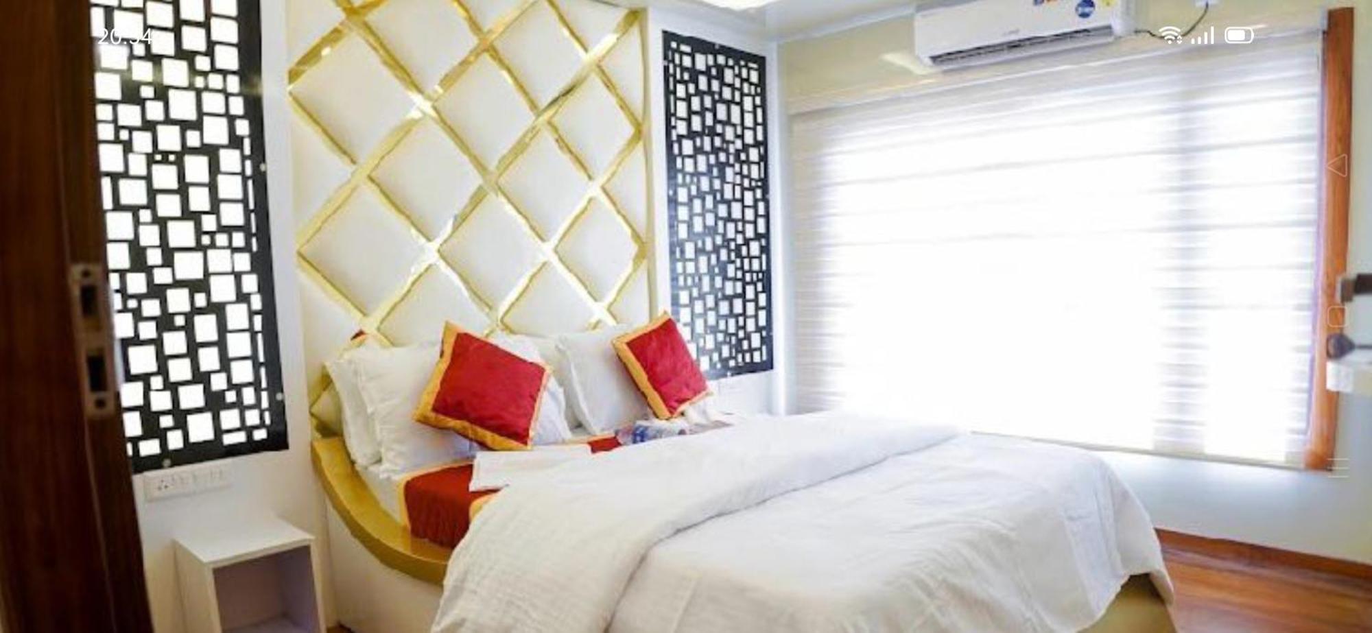 Victoria Houseboats Hotel Alappuzha ภายนอก รูปภาพ