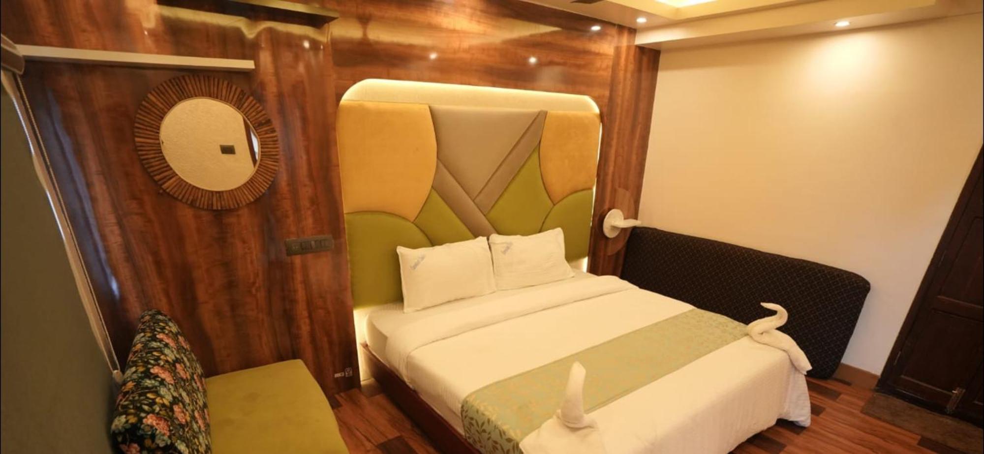 Victoria Houseboats Hotel Alappuzha ภายนอก รูปภาพ